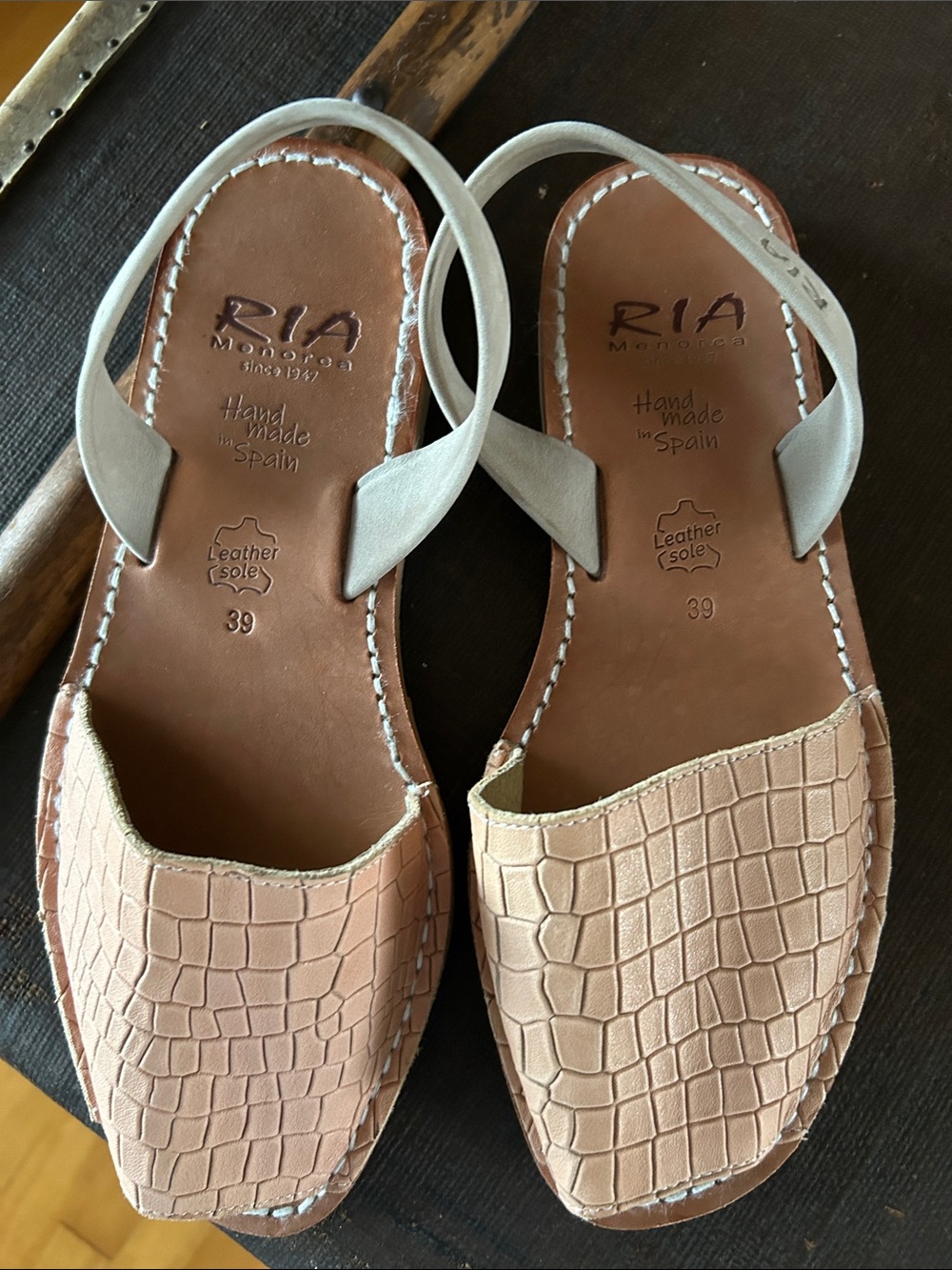 Ria Mallorca Women's Pink Leather Slingback Sandals